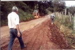 Manutenção de estrada municipal no bairro Canta Galo